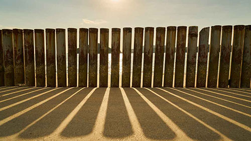 Top 5 Things To Consider Before Choosing the Right Fence for Your Home